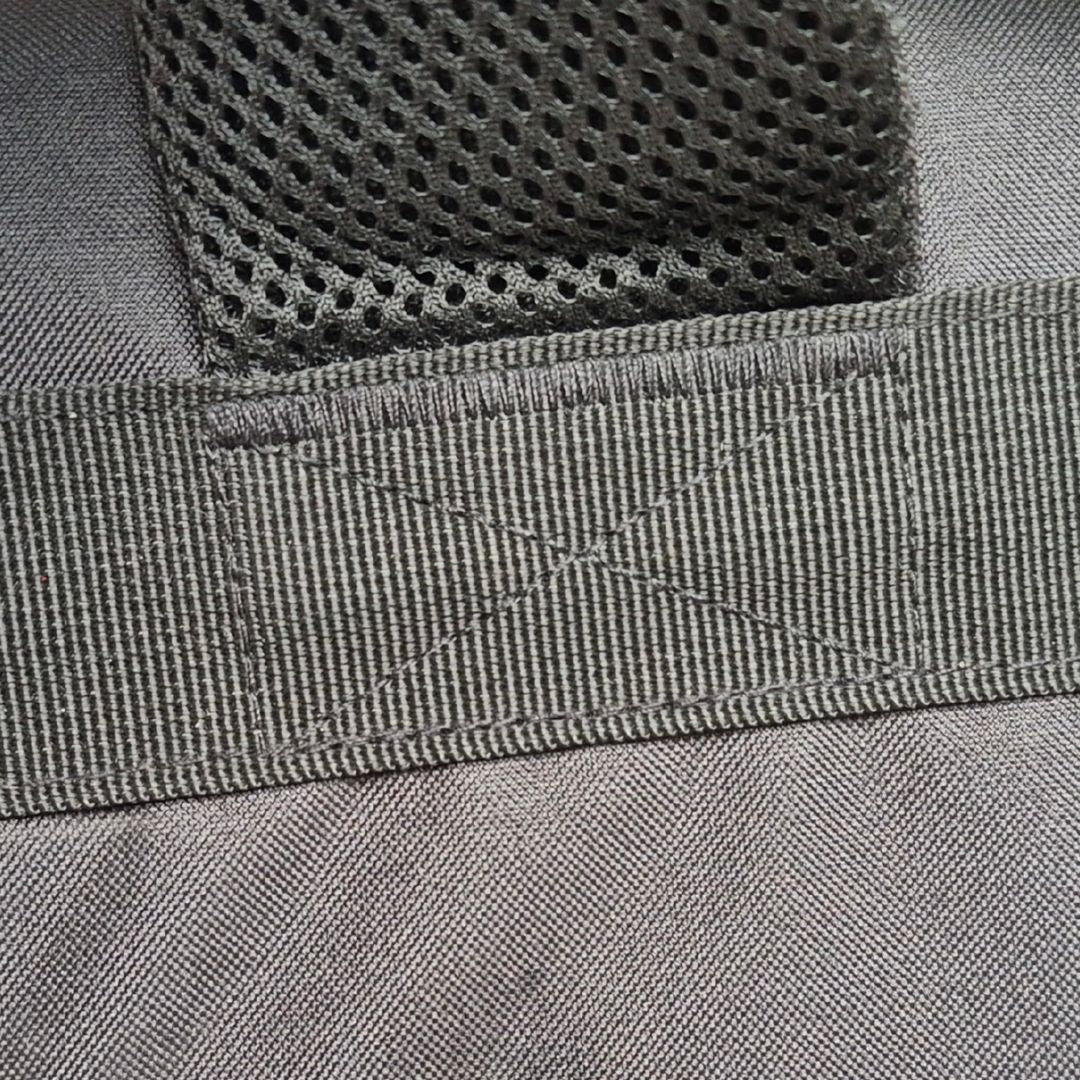 Double couture des bretelles du ChefBag